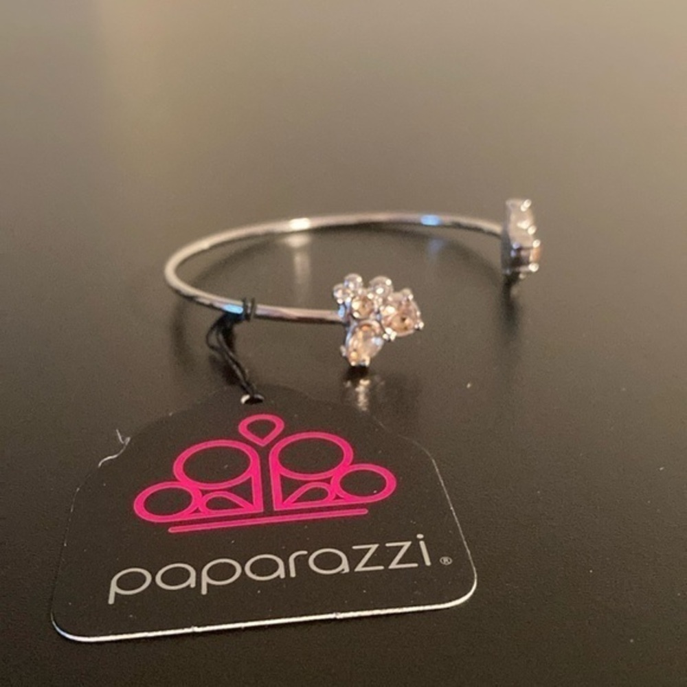 Paparazzi Silver Ring with Crystal Accents